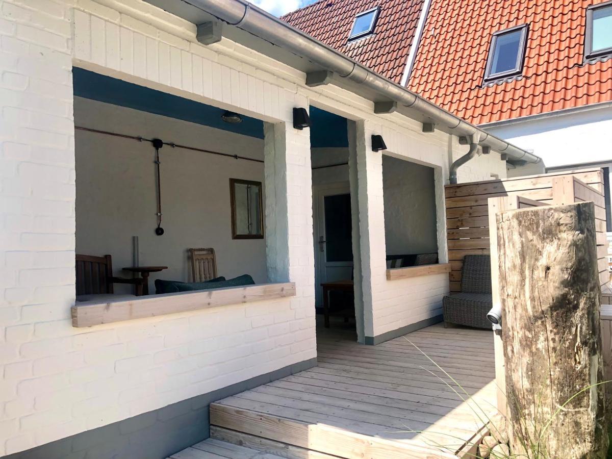 Gaestehaus Kajuete Direkt Am Wasser Friedrichstadt Kültér fotó