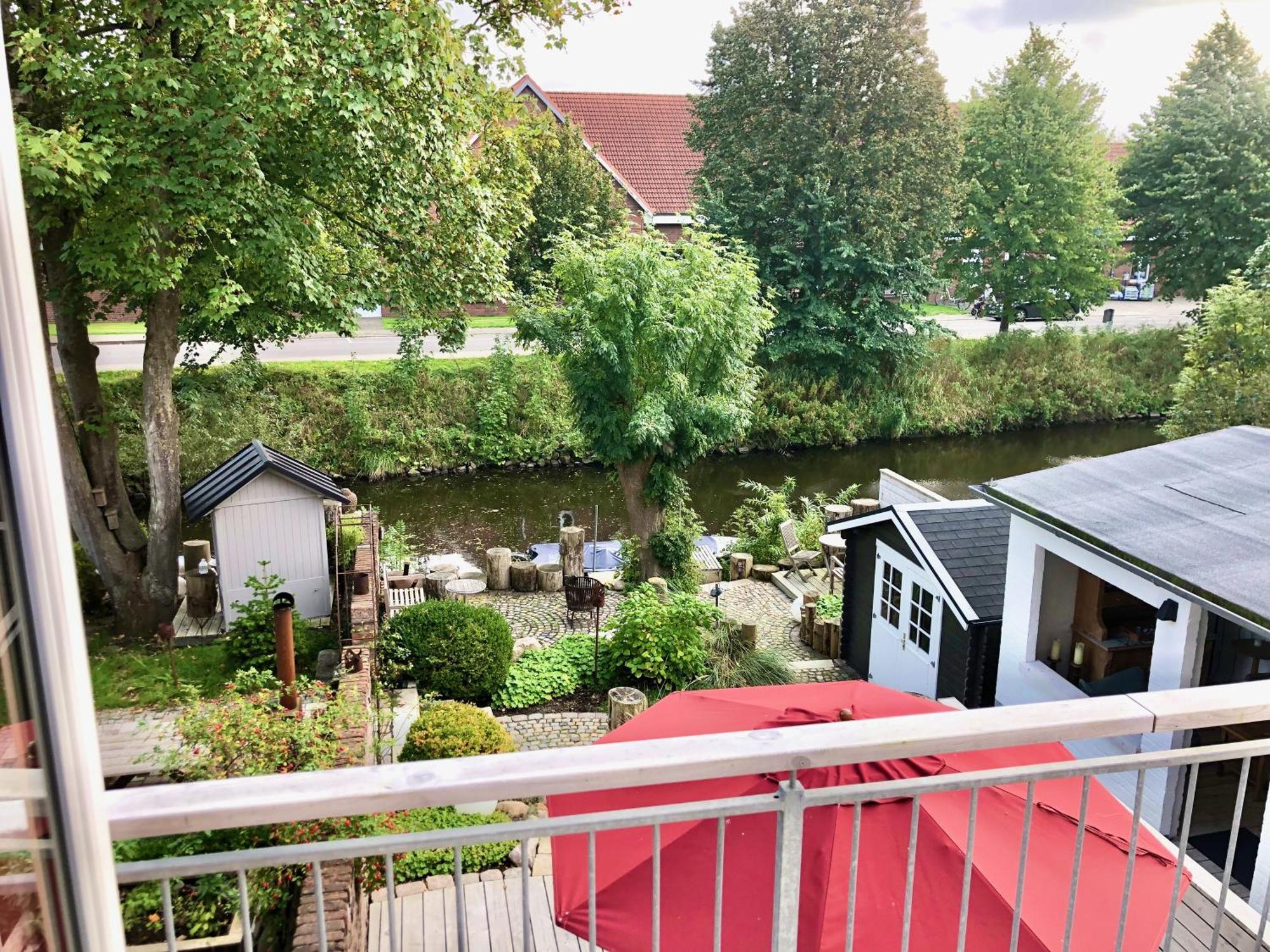 Gaestehaus Kajuete Direkt Am Wasser Friedrichstadt Kültér fotó