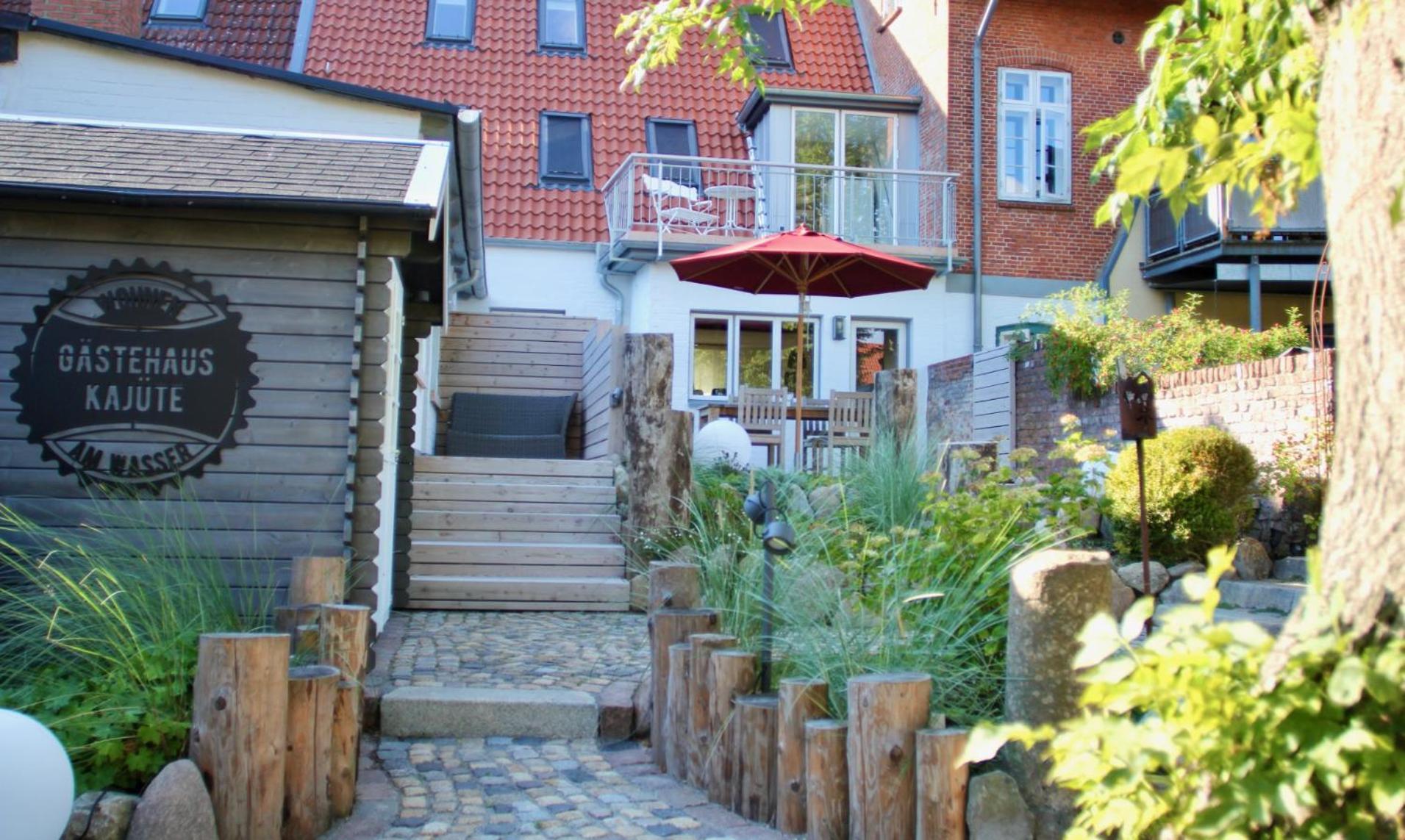 Gaestehaus Kajuete Direkt Am Wasser Friedrichstadt Kültér fotó