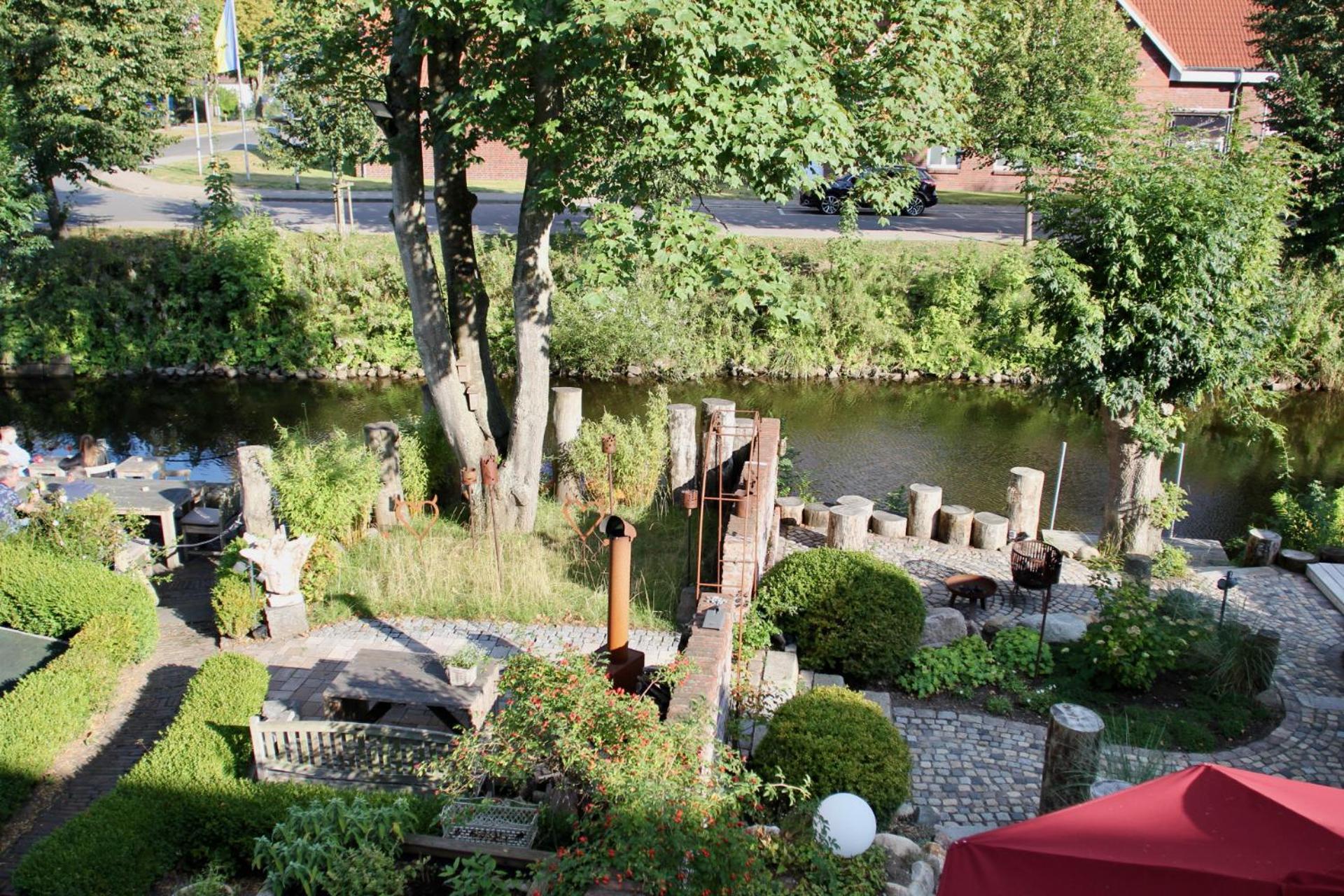 Gaestehaus Kajuete Direkt Am Wasser Friedrichstadt Kültér fotó